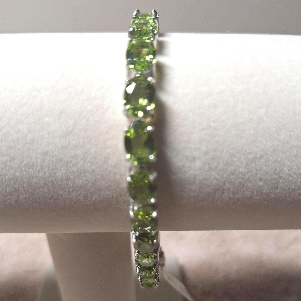 Sterling silver peridot tennis bracelet Hebei oval stones rhodium 8 inches